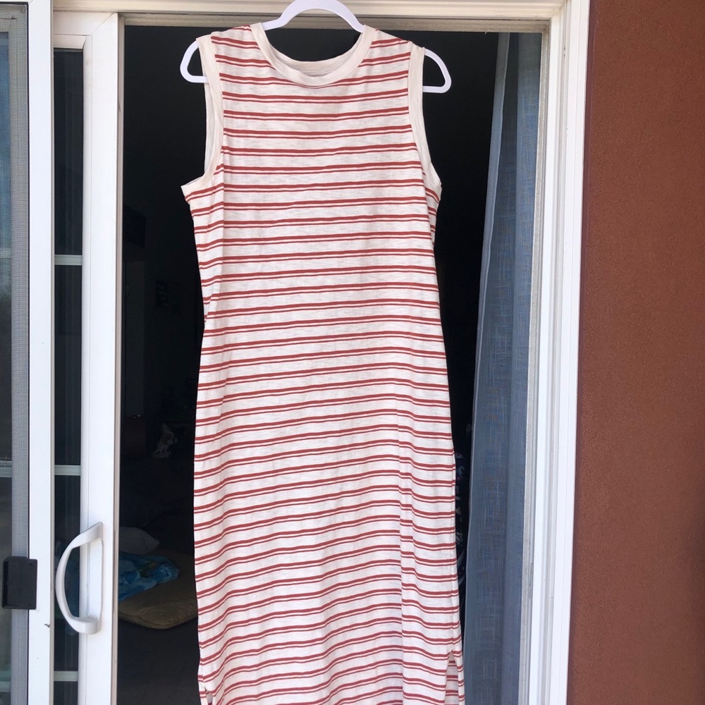 ❤️ Target Sleeveless Dress ⚪️